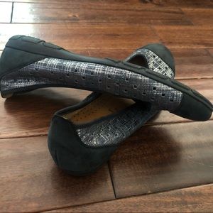 Gabor silver & black cushioned flats size 9